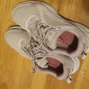 Women's Leather Ryka Athletic Shoes, size 10 mauve